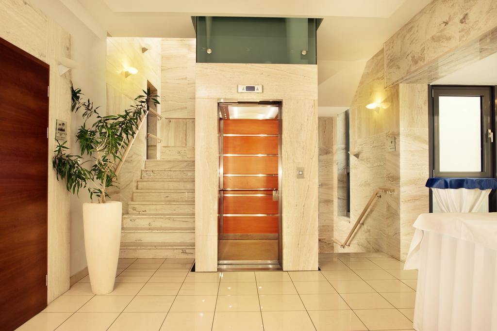 Hotel Ambassador Koszyce Zewnętrze zdjęcie